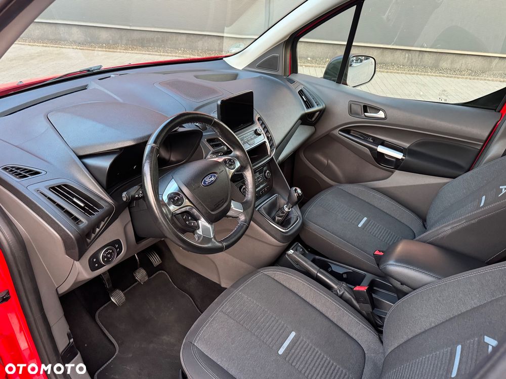 Ford Tourneo Connect Grand - 5