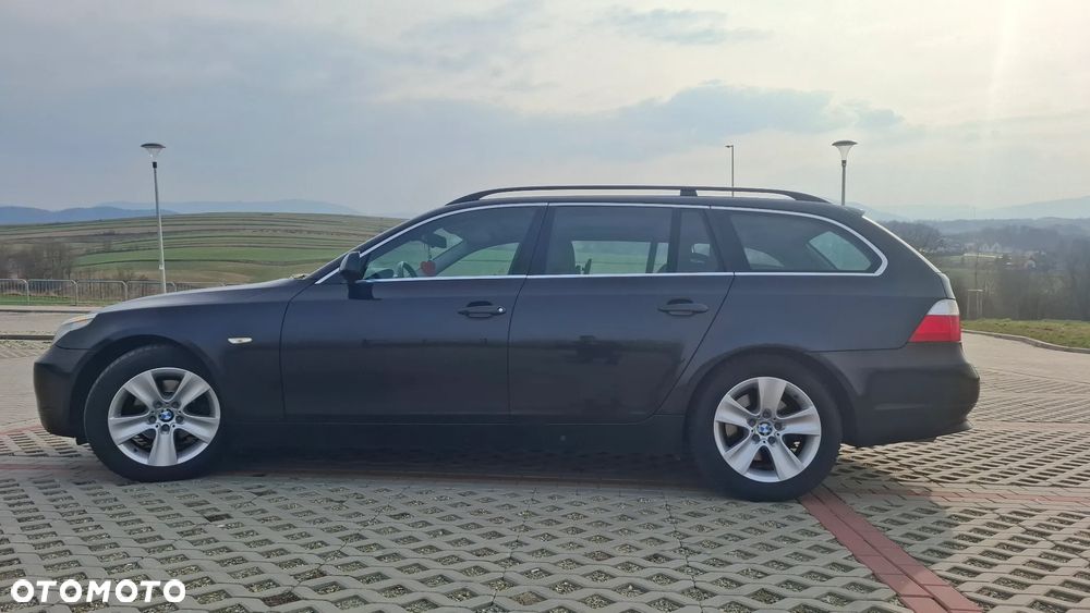 BMW Seria 5 525d - 5