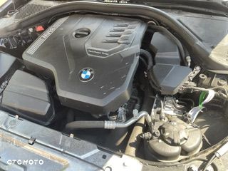 BMW Seria 3 318i - 6