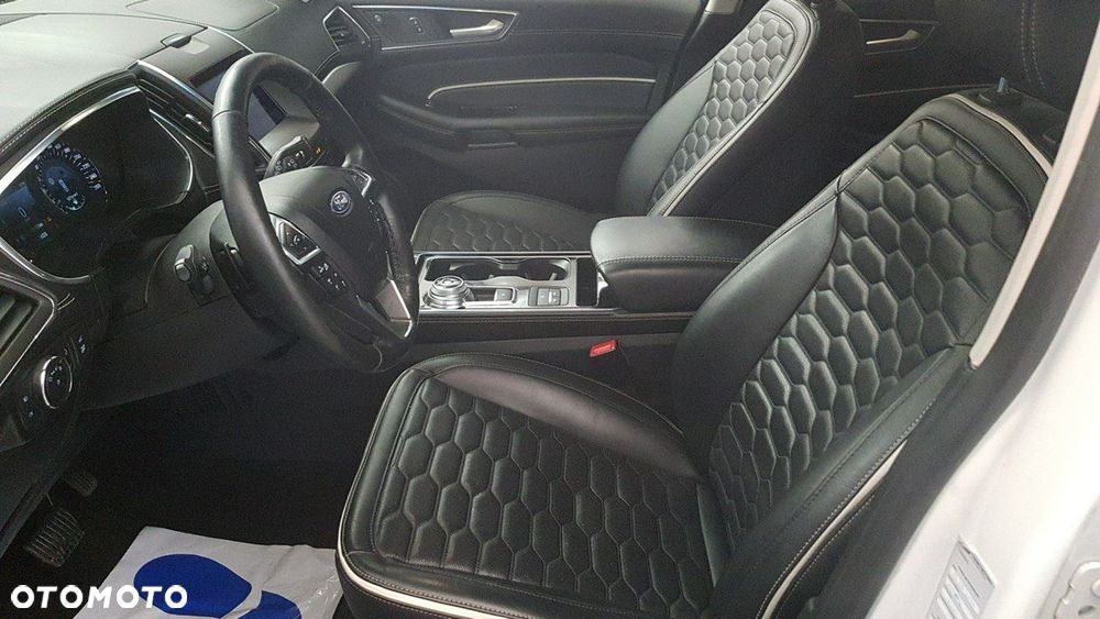 Ford Edge - 19