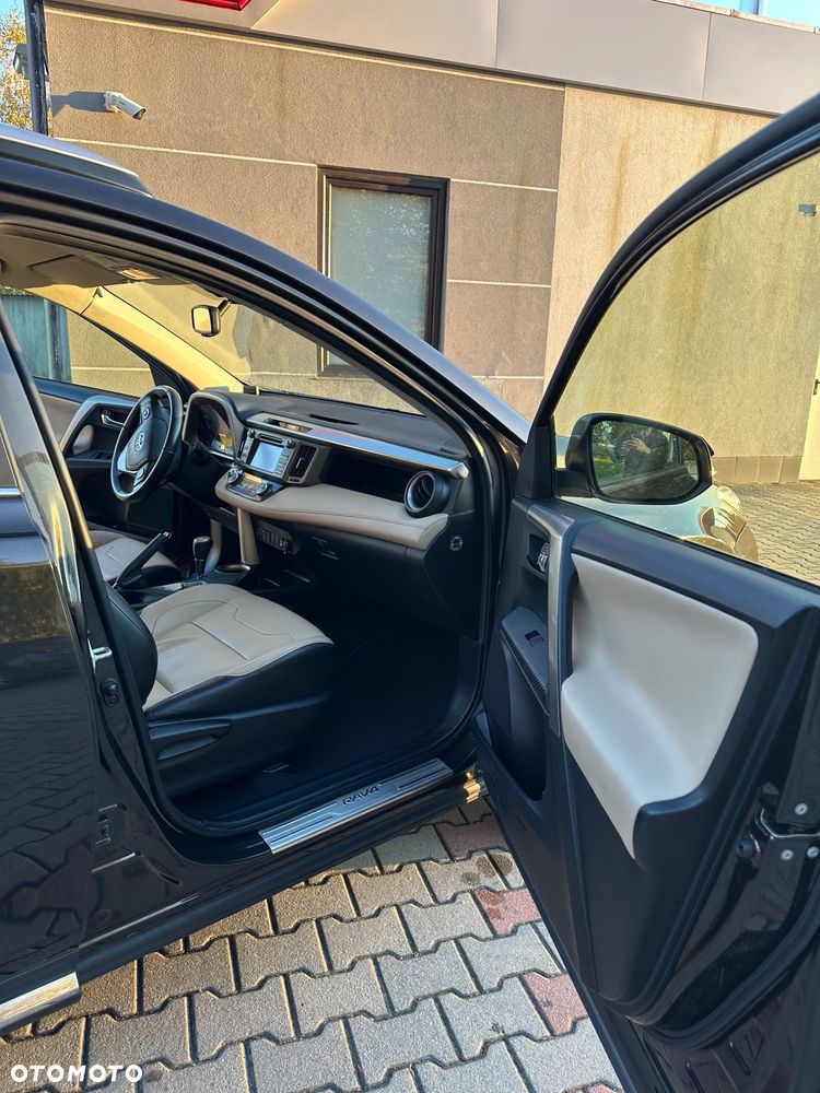 Toyota RAV4 2.2 D-CAT Prestige - 13