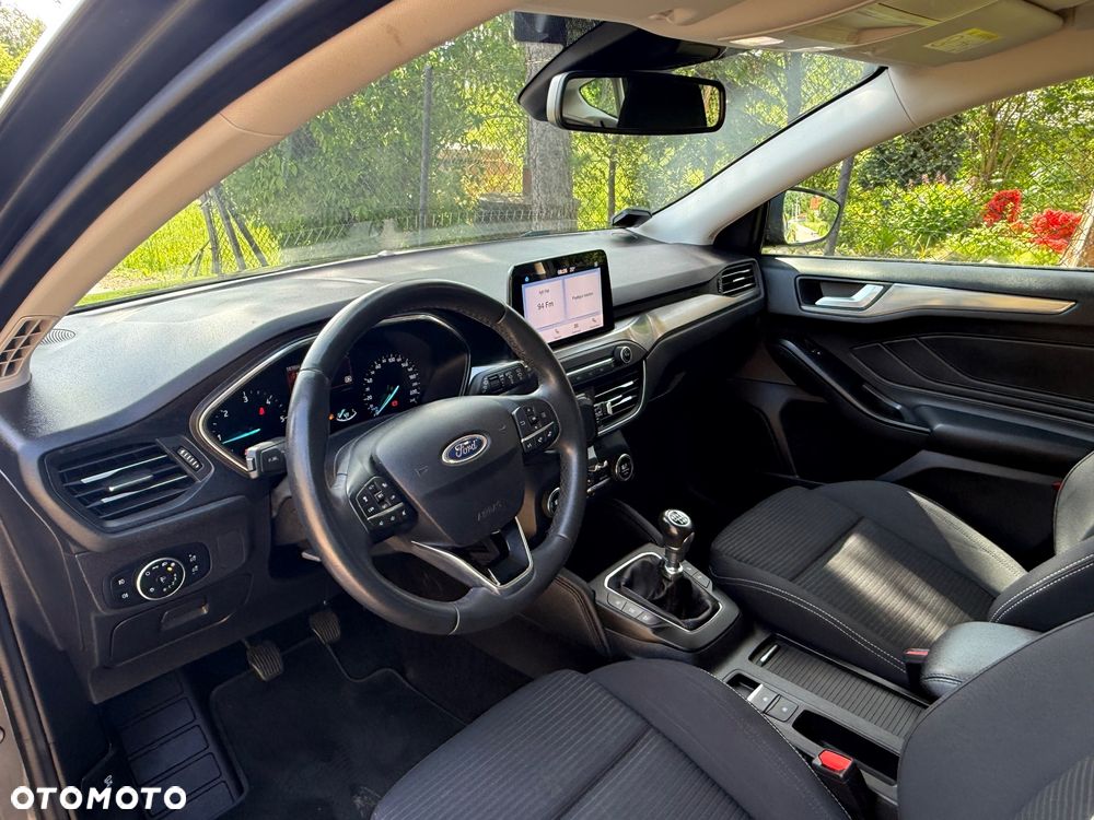 Ford Focus - 11