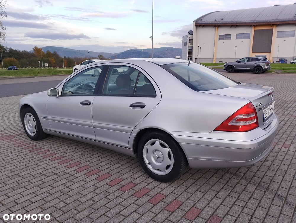 Mercedes-Benz Klasa C 180 Kompressor Classic - 5