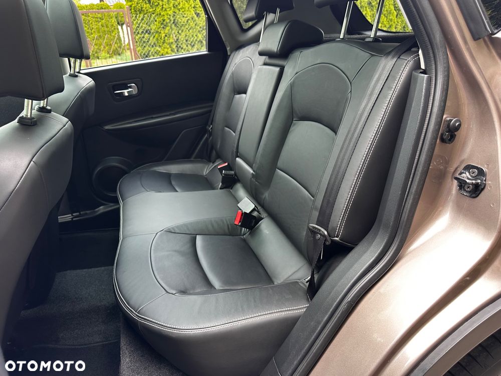 Nissan Qashqai 1.6 dCi 4 x 4 DPF Start/Stop tekna - 22