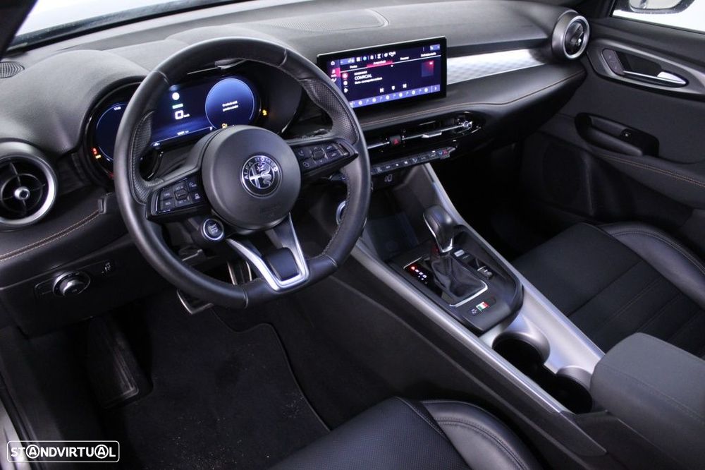 Alfa Romeo Tonale 1.5 Hybrid Sprint - 36