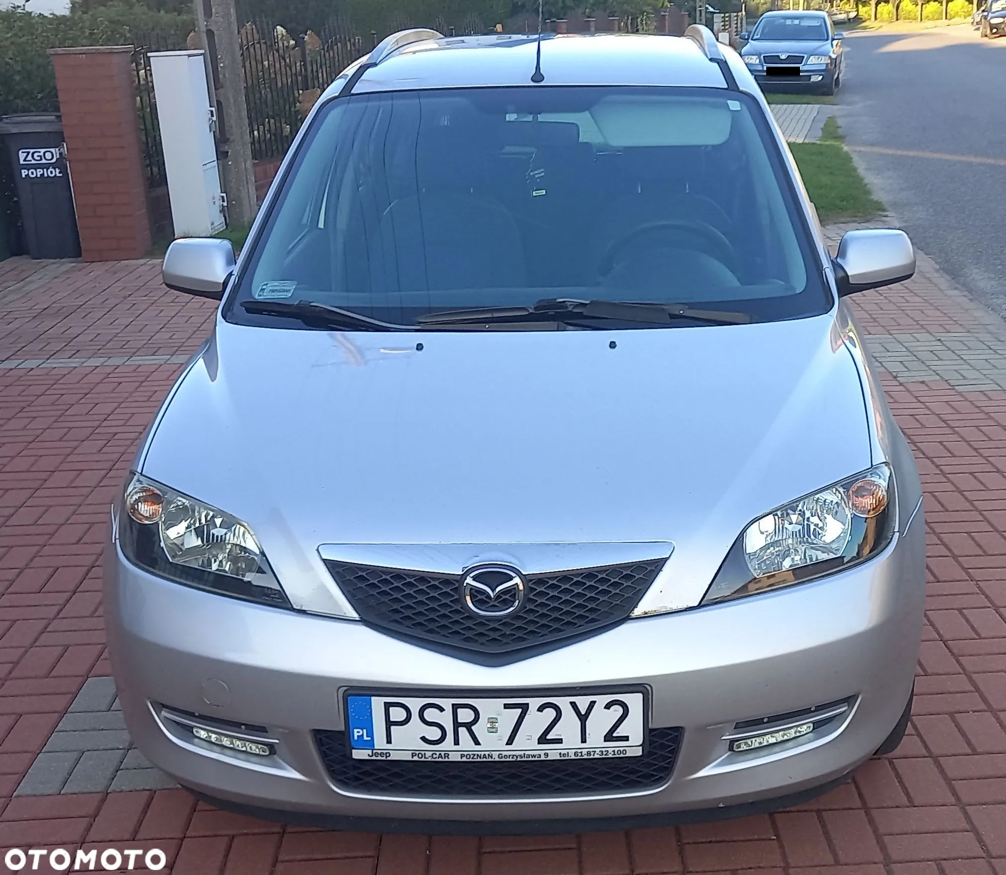 Mazda 2 - 5