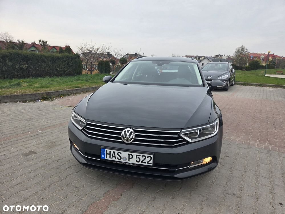 Volkswagen Passat 2.0 TDI SCR (BlueMotion Technology) Comfortline - 4