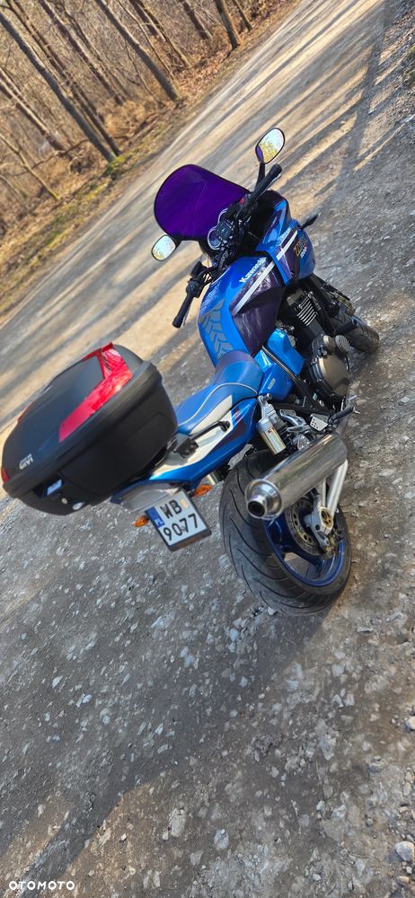 Kawasaki ZRX - 5