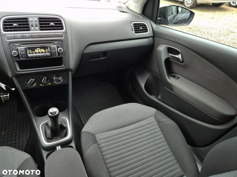 Volkswagen Polo 1.4 Comfortline - 26