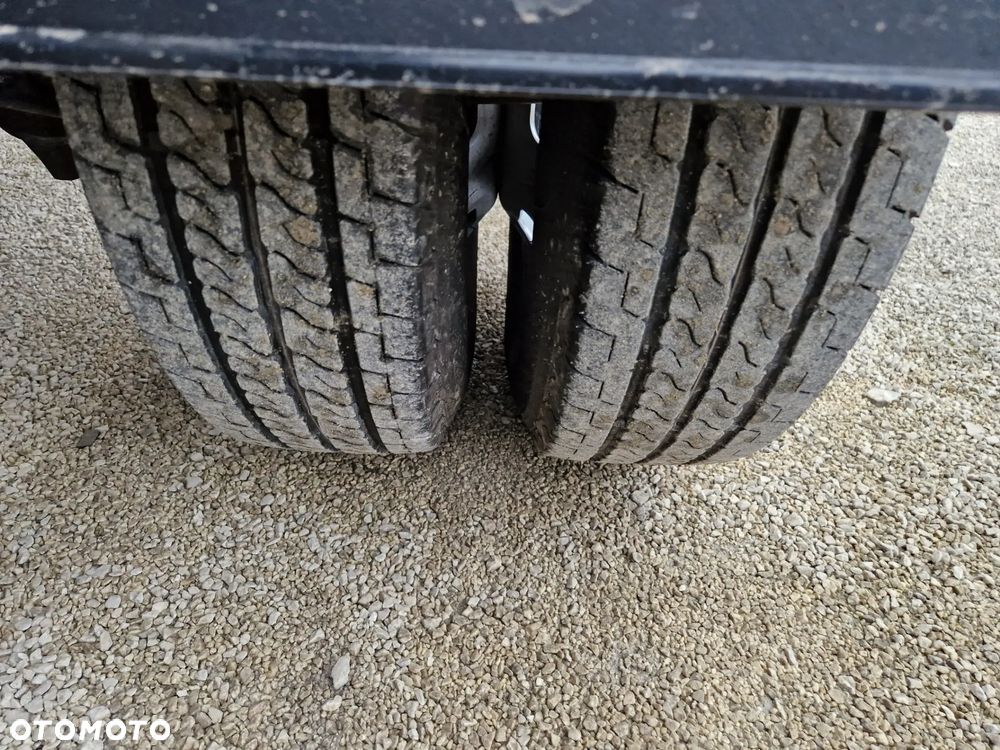 Nissan Atleon 3.0 - 26