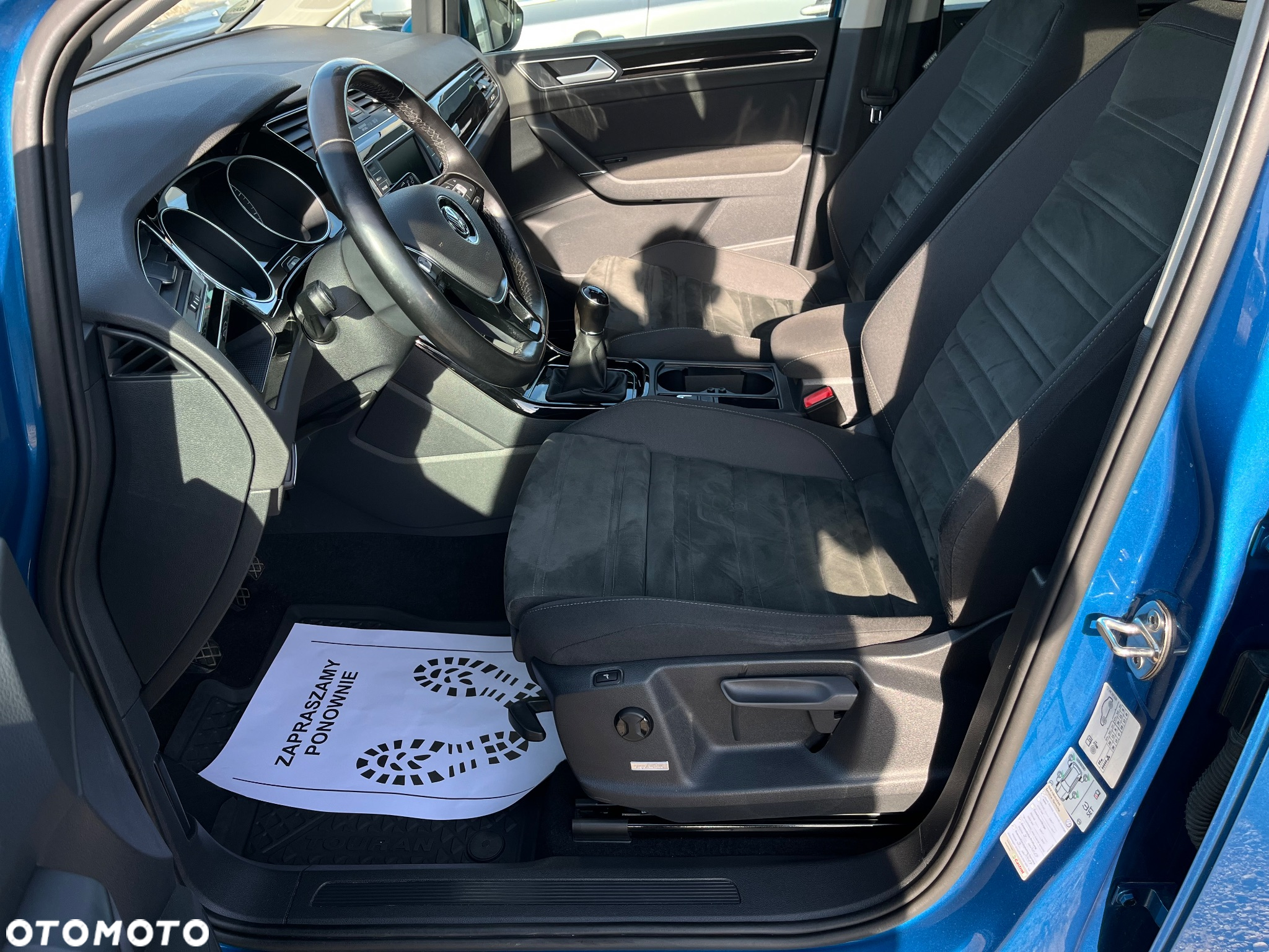 Volkswagen Touran 2.0 TDI BMT Highline - 7
