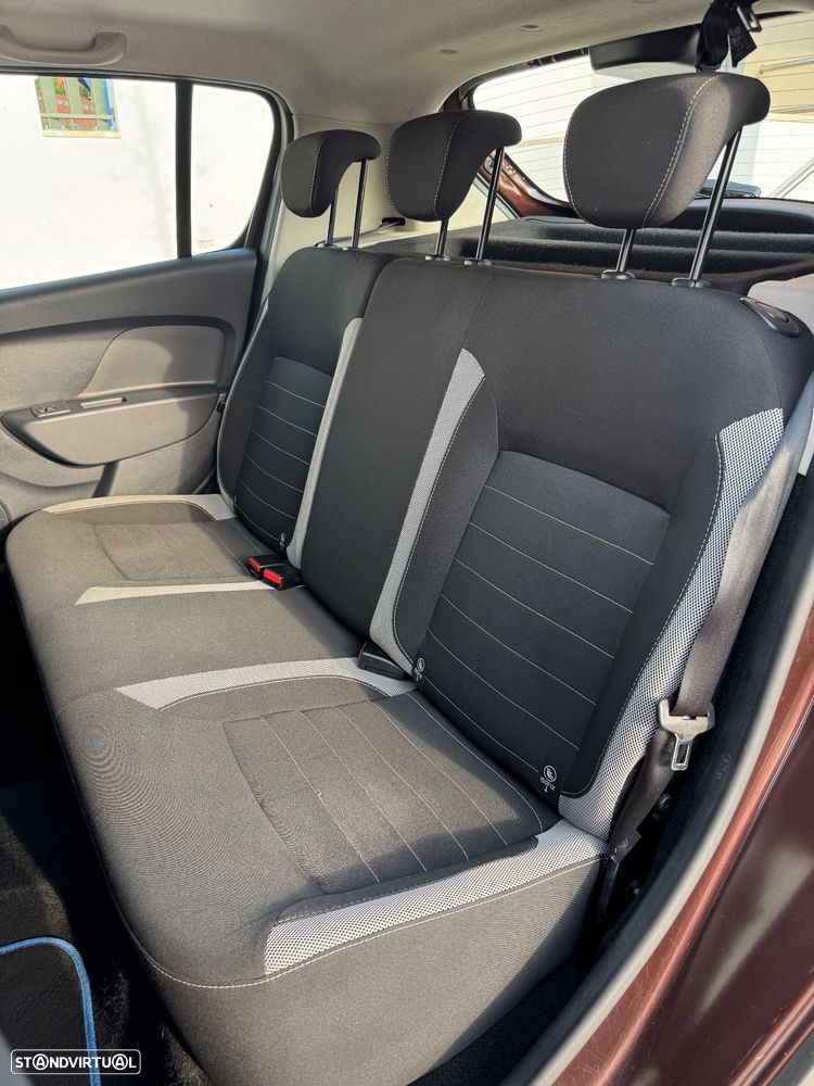 Dacia Sandero 1.5 dCi Stepway - 16