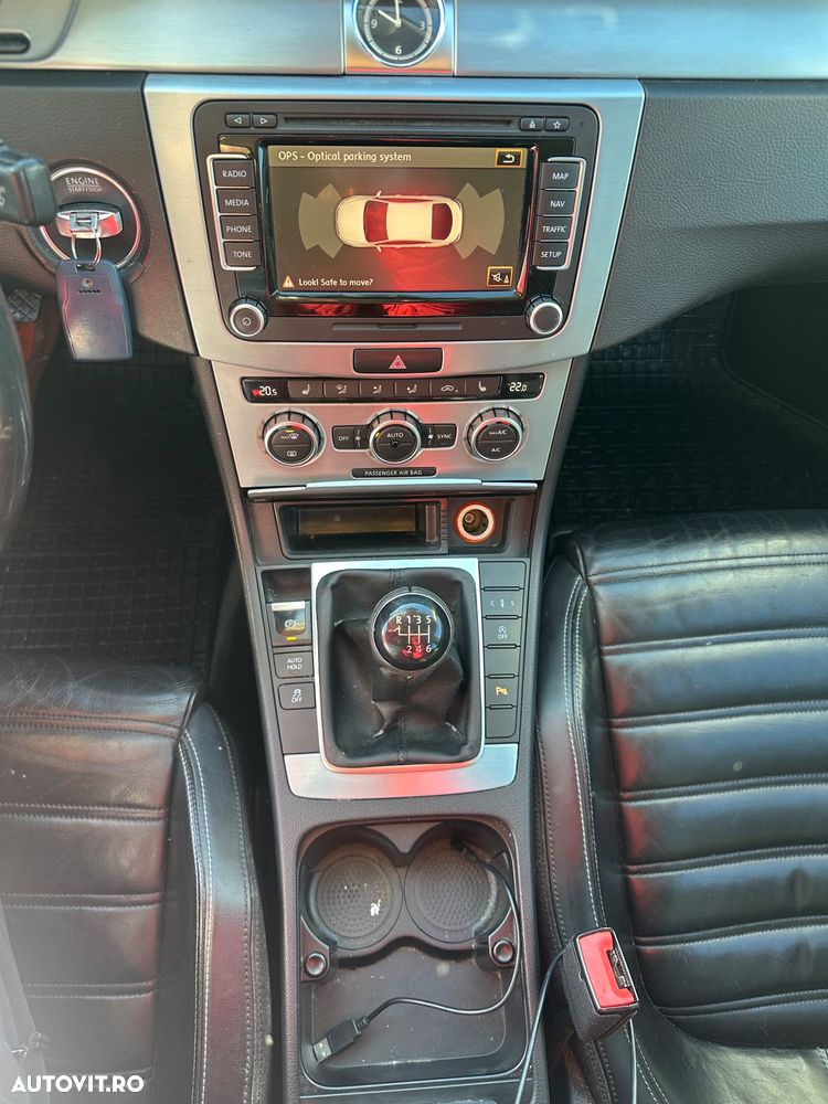 Volkswagen Passat CC - 10