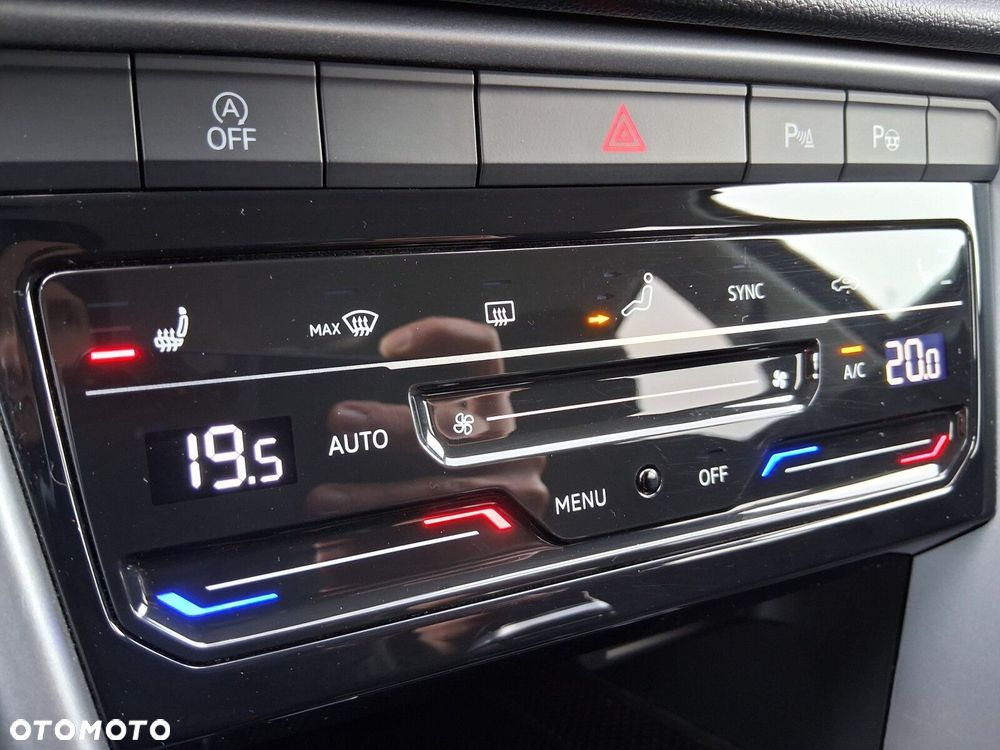 Volkswagen T-Roc 1.5 TSI Life Plus DSG - 28