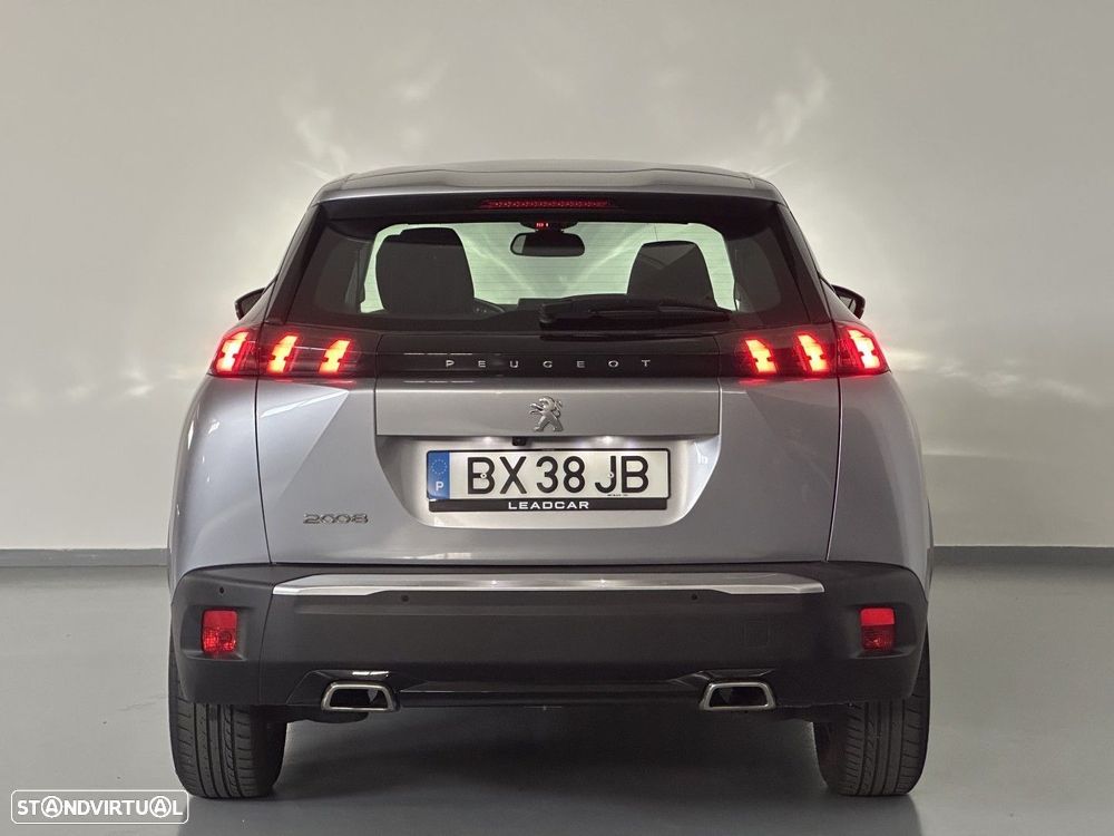 Peugeot 2008 1.2 PureTech Active Pack EAT8 - 5