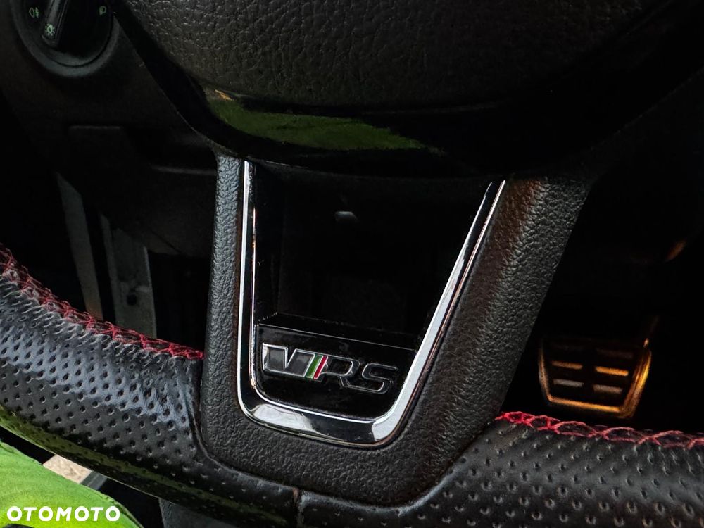 Skoda Octavia 2.0 TDI 4x4 DSG RS - 35