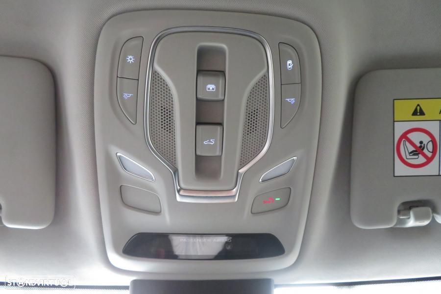 MG ZS EV 72.6 kWh Luxury - 23