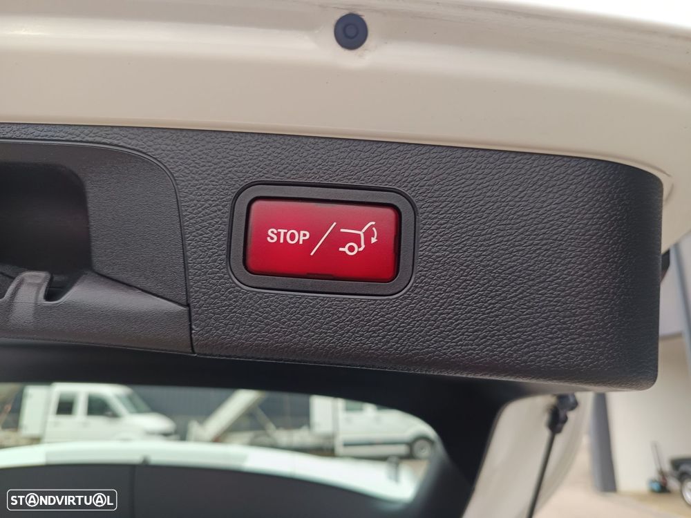 Mercedes-Benz GLC 250 d Off-Road 4-Matic - 12