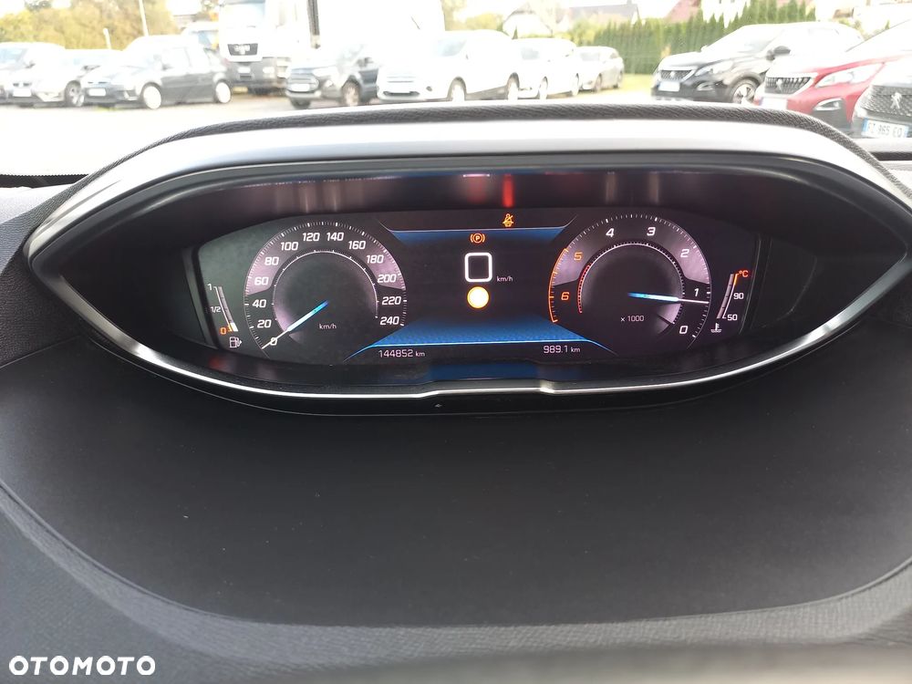 Peugeot 3008 BlueHDi 130 Stop & Start Active Business-Paket - 32
