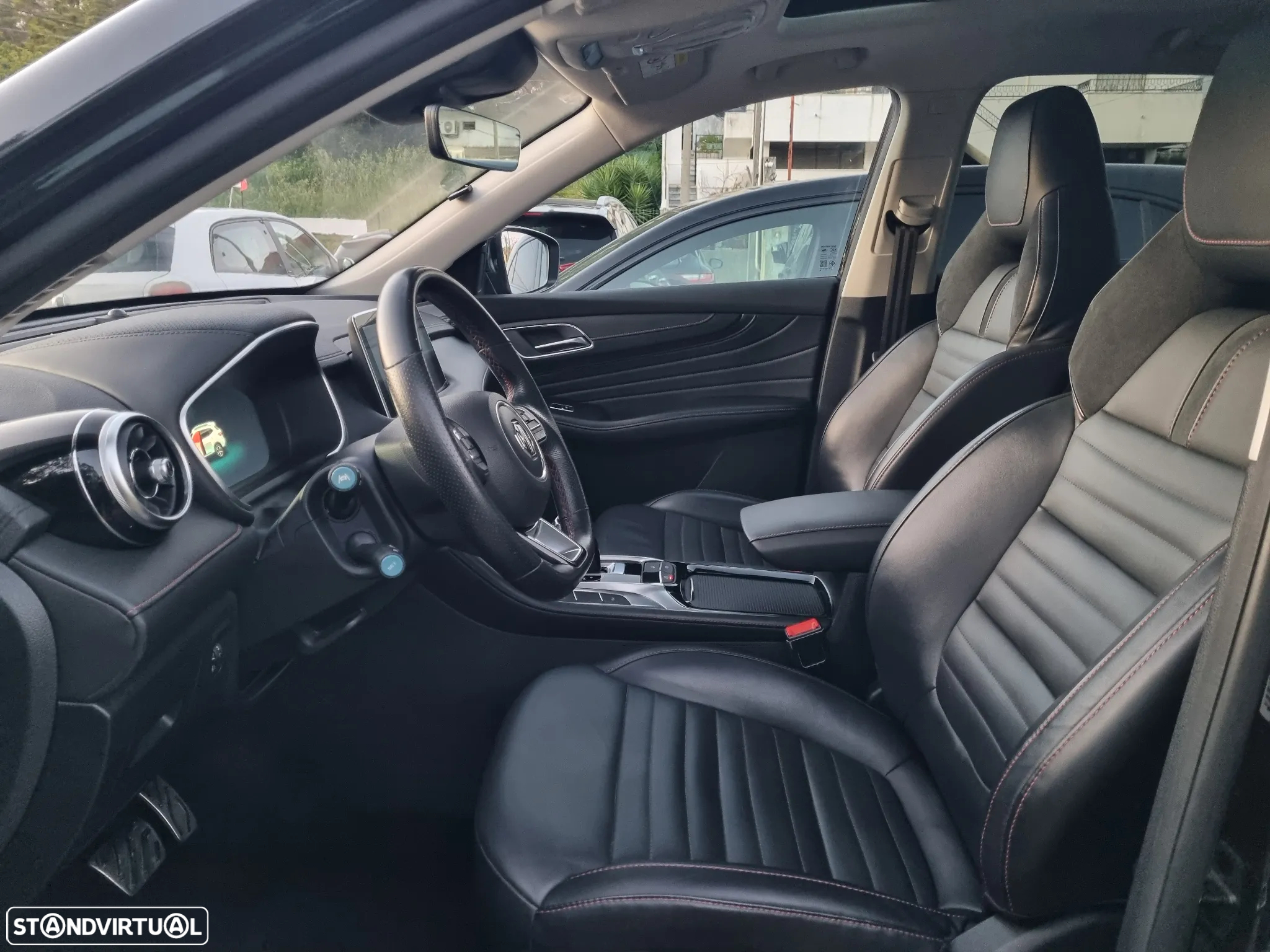 MG EHS 1.5 T-GDI Plug-in Hybrid Luxury - 7