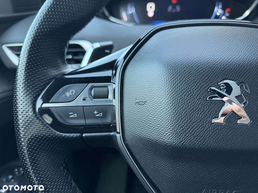 Peugeot 3008 1.6 PureTech GPF GT Line S&S EAT8 - 18