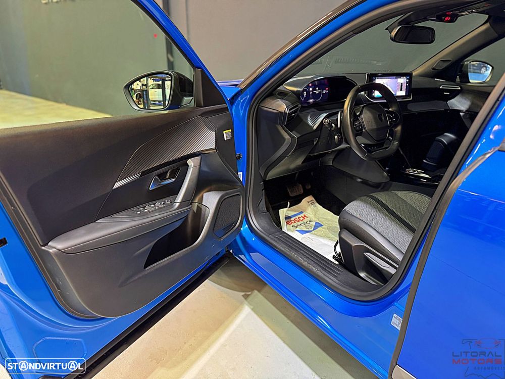Peugeot 2008 1.2 PureTech Allure Pack EAT8 - 13