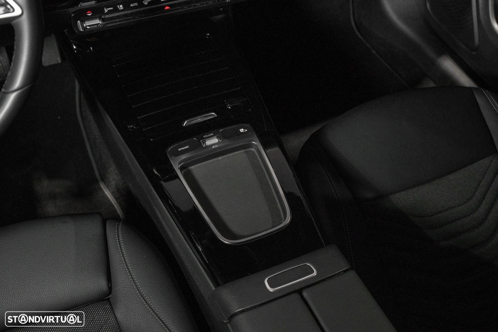 Mercedes-Benz CLA 250 e Shooting Brake Progressive - 17