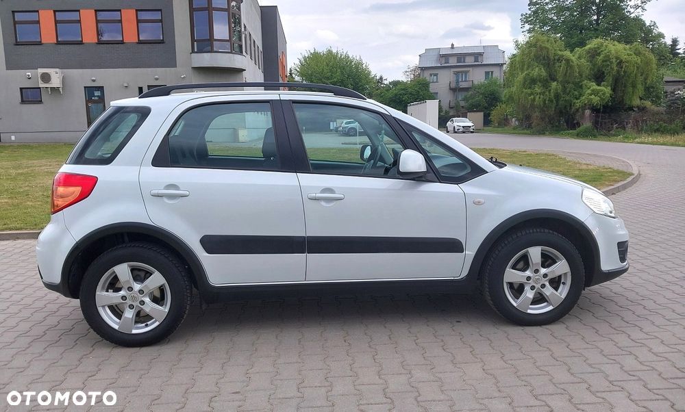 Suzuki SX4 1.6 Comfort - 17