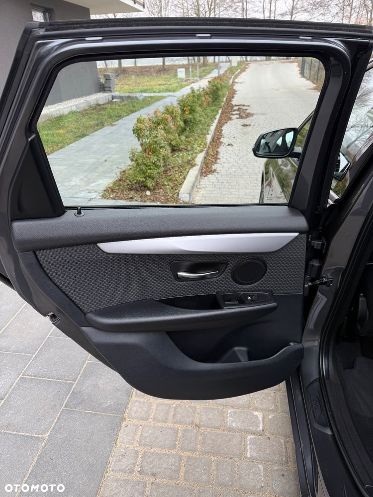 BMW Seria 2 218d - 20