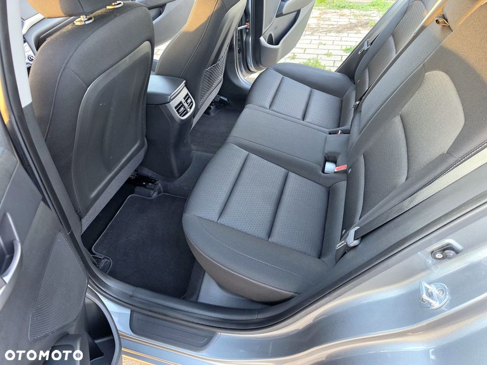 Hyundai Elantra 1.6 Comfort - 15