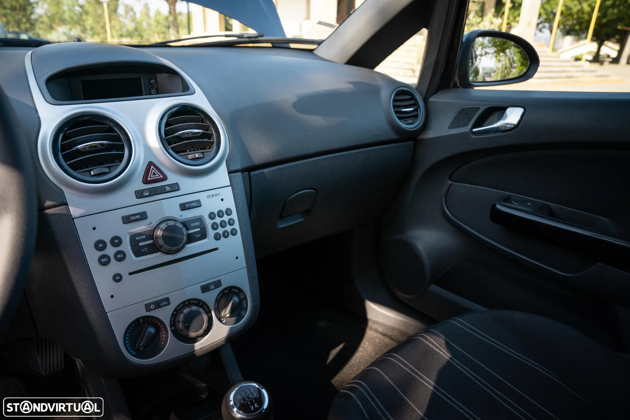 Opel Corsa - 11