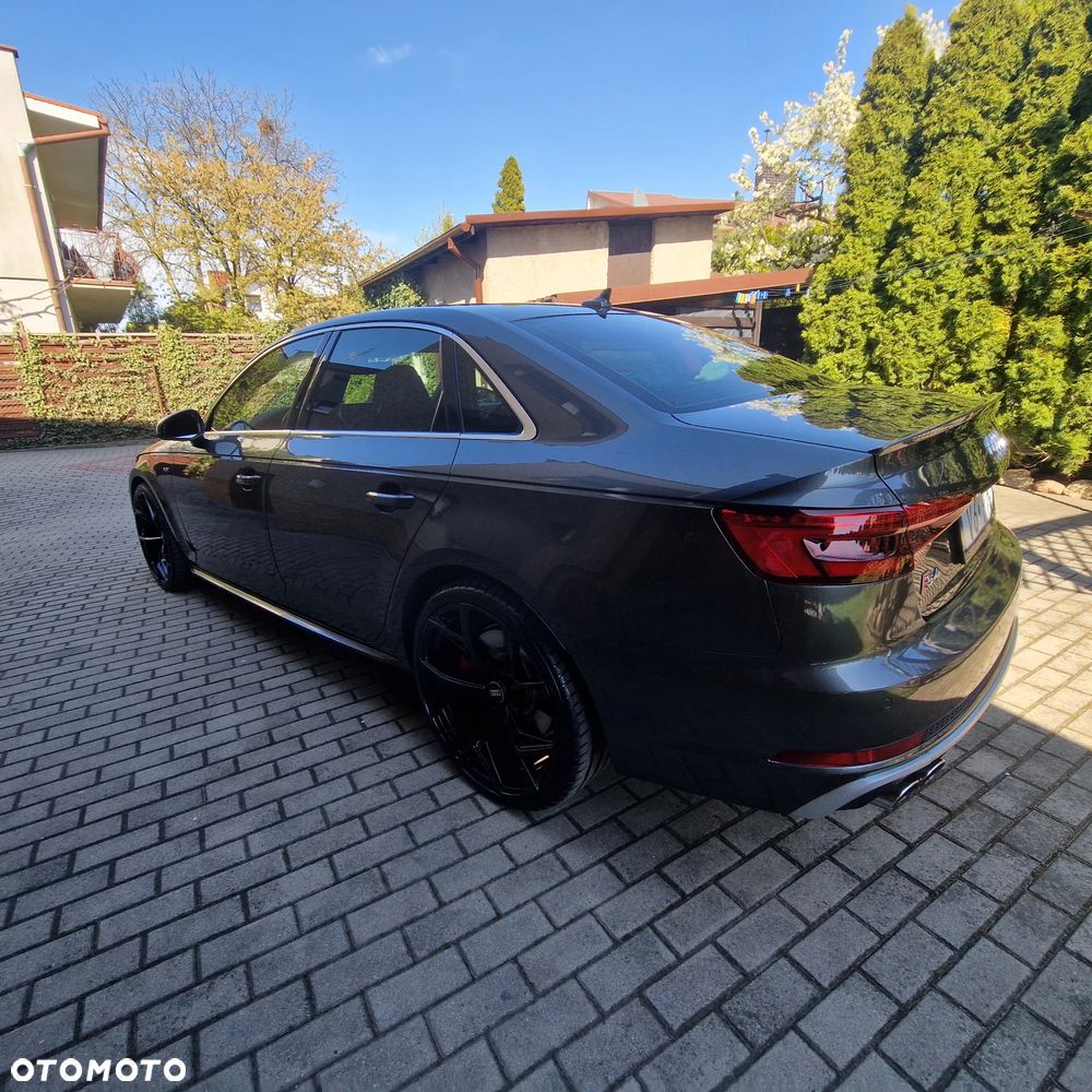 Audi S4 Limousine - 5