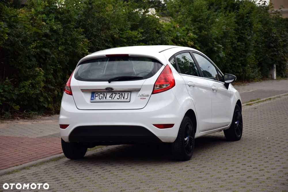 Ford Fiesta 1.25 Celebration - 8