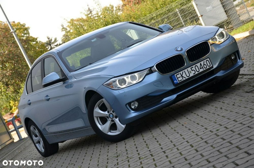 BMW Seria 3 - 38