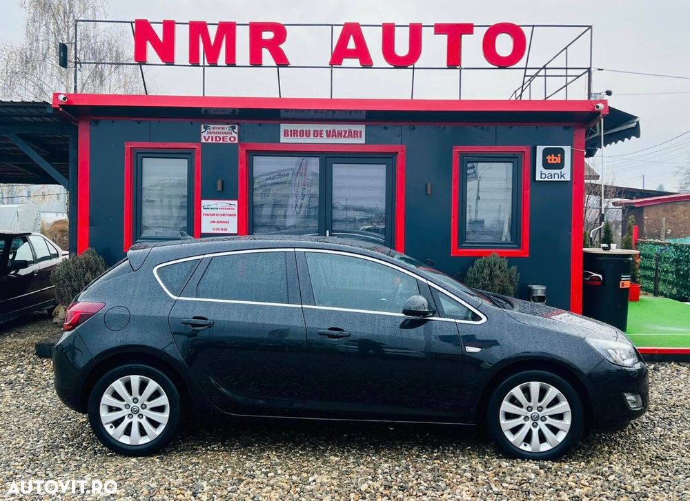 Opel Astra Sports Tourer 1.6 Turbo Cosmo Aut. - 5