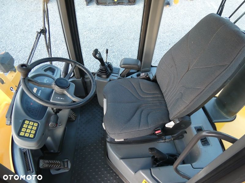 Volvo L30B PRO / Z Niemiec / ORG. 7.120mtg / Bardzo ładne / - 8