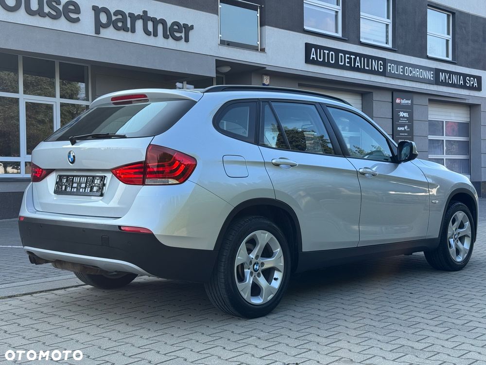 BMW X1 sDrive20i - 12