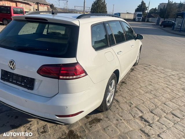 Volkswagen Golf 1.6 TDI SCR Comfortline - 5