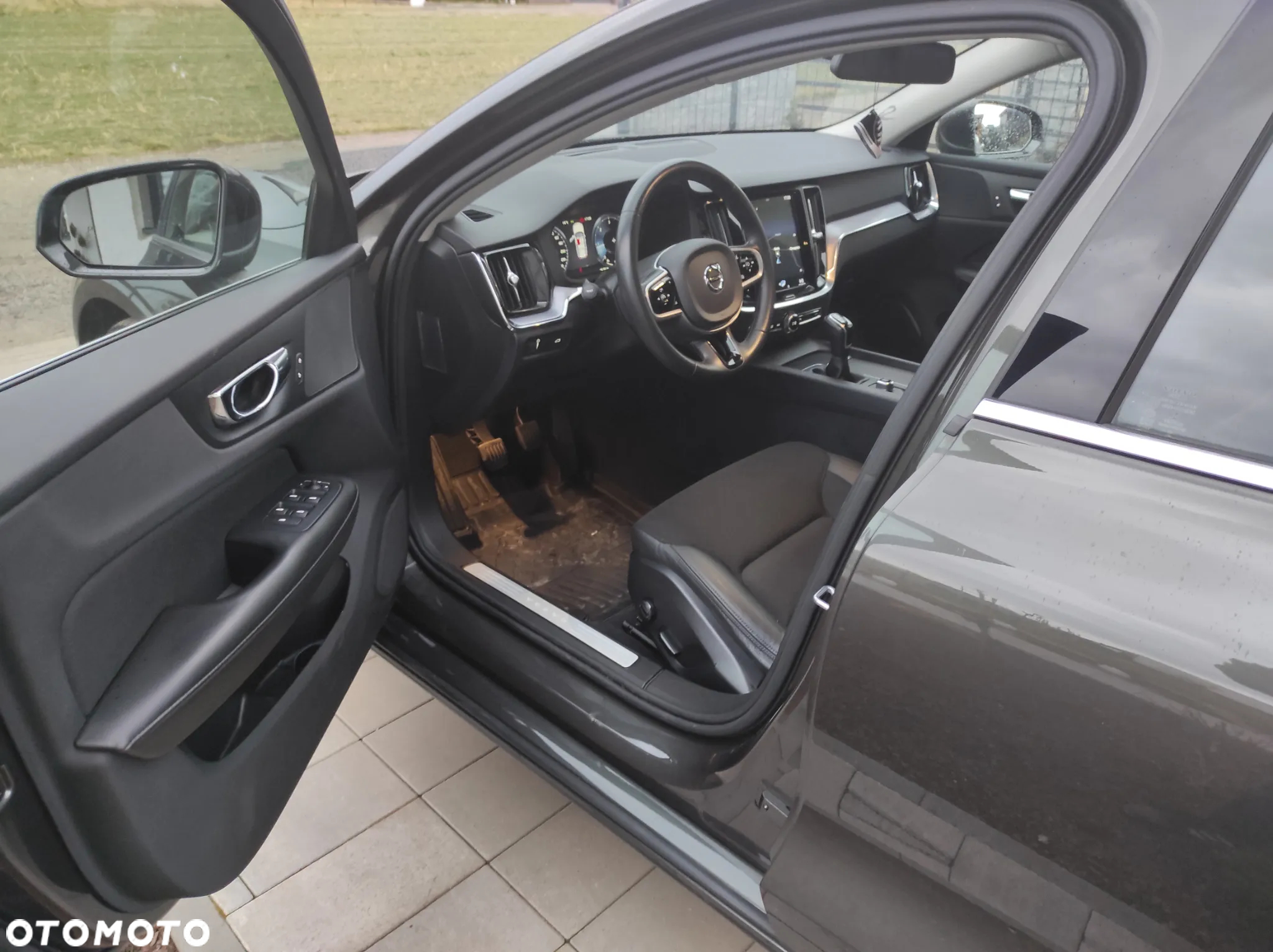 Volvo V60 D4 Momentum - 11