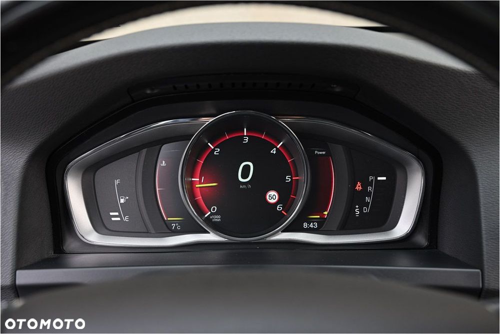 Volvo V60 D5 Geartronic RDesign - 25