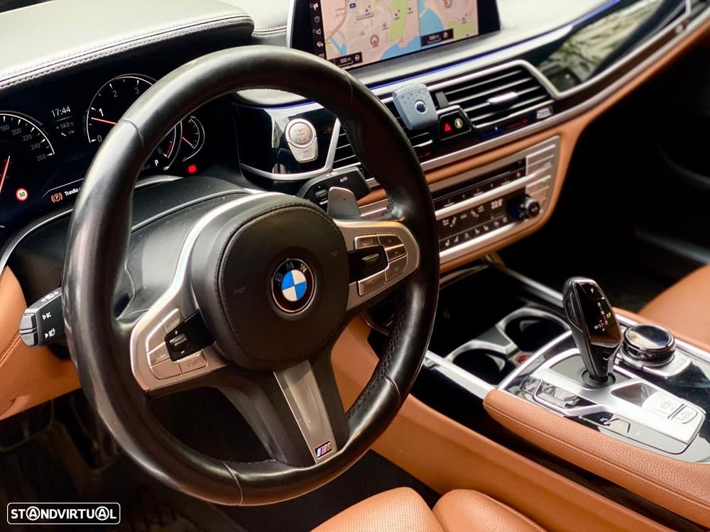 BMW 750 d xDrive Pack M Auto - 17