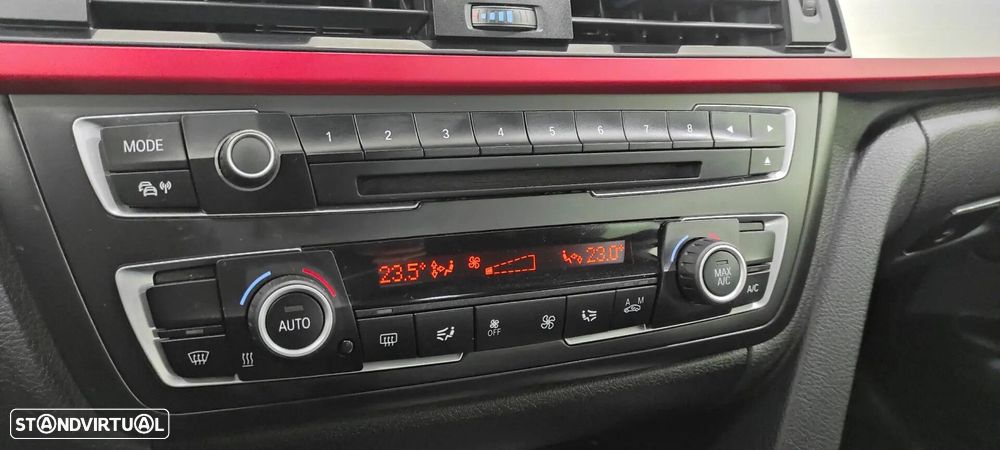 BMW 328 i xDrive Line Sport Auto - 33