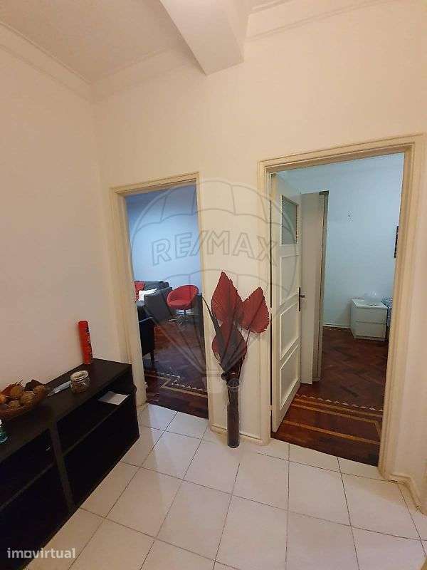 Apartamento T1 para arrendamento - Grande imagem: 2/21