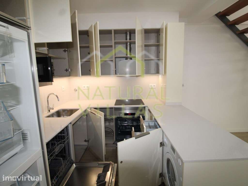 Moradia Nova a Estrear na baixa da cidade com garagem - Grande imagem: 4/17