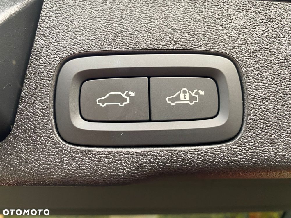 Volvo XC 60 B4 D Geartronic RDesign - 13