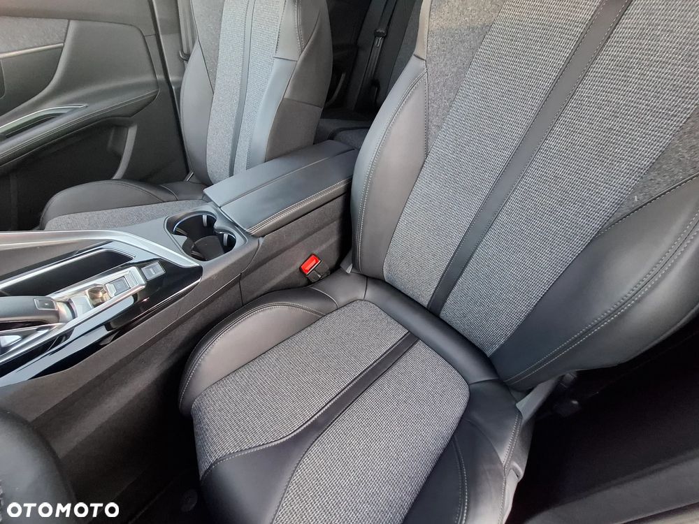 Peugeot 3008 BlueHDi 130 Stop & Start EAT8 Allure - 13