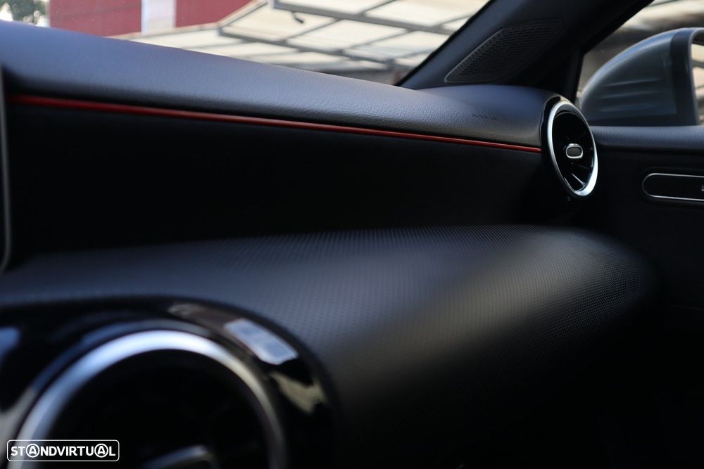 Mercedes-Benz A 180 d AMG Line Aut. - 19