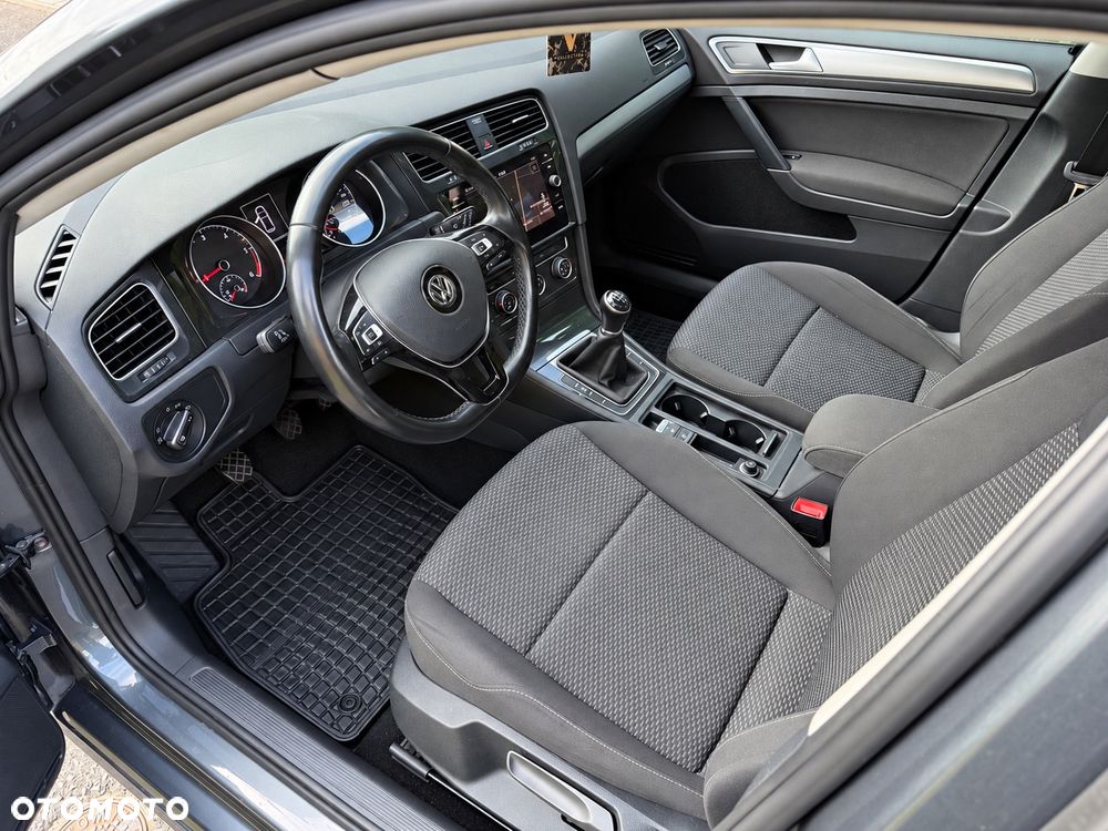 Volkswagen Golf 1.6 TDI SCR Comfortline - 14