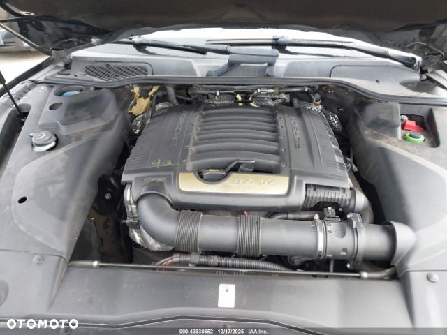 Porsche Cayenne Platinum Edition - 11