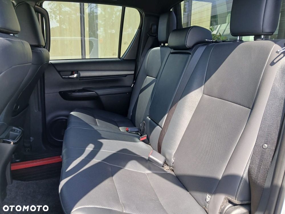 Toyota Hilux 2.8 D-4D mHEV Double Cab Invincible 4x4 - 7